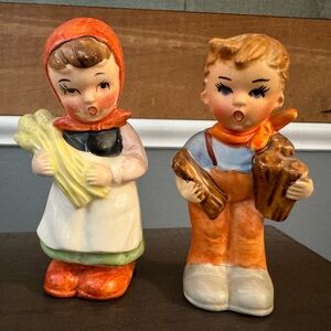 Vintage salt and pepper shakers